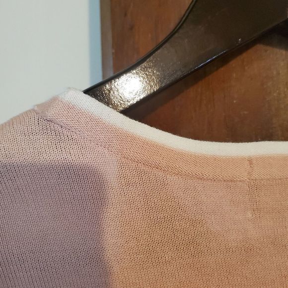 Lands end light weight pink sweater with a bear  size small NWT - Picture 8 of 8